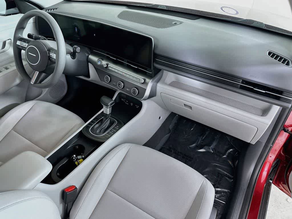 Used 2025 Hyundai Kona SE AWD/4WD image 30