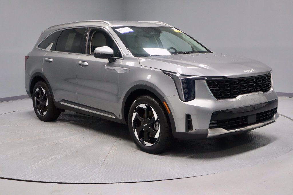 Used 2025 Kia Sorento EX AWD/4WD image 1