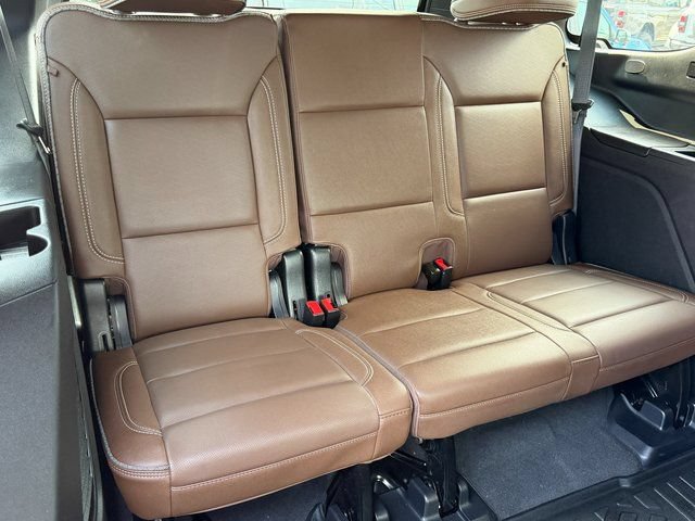 Used 2023 Chevrolet Tahoe High Country AWD/4WD image 37