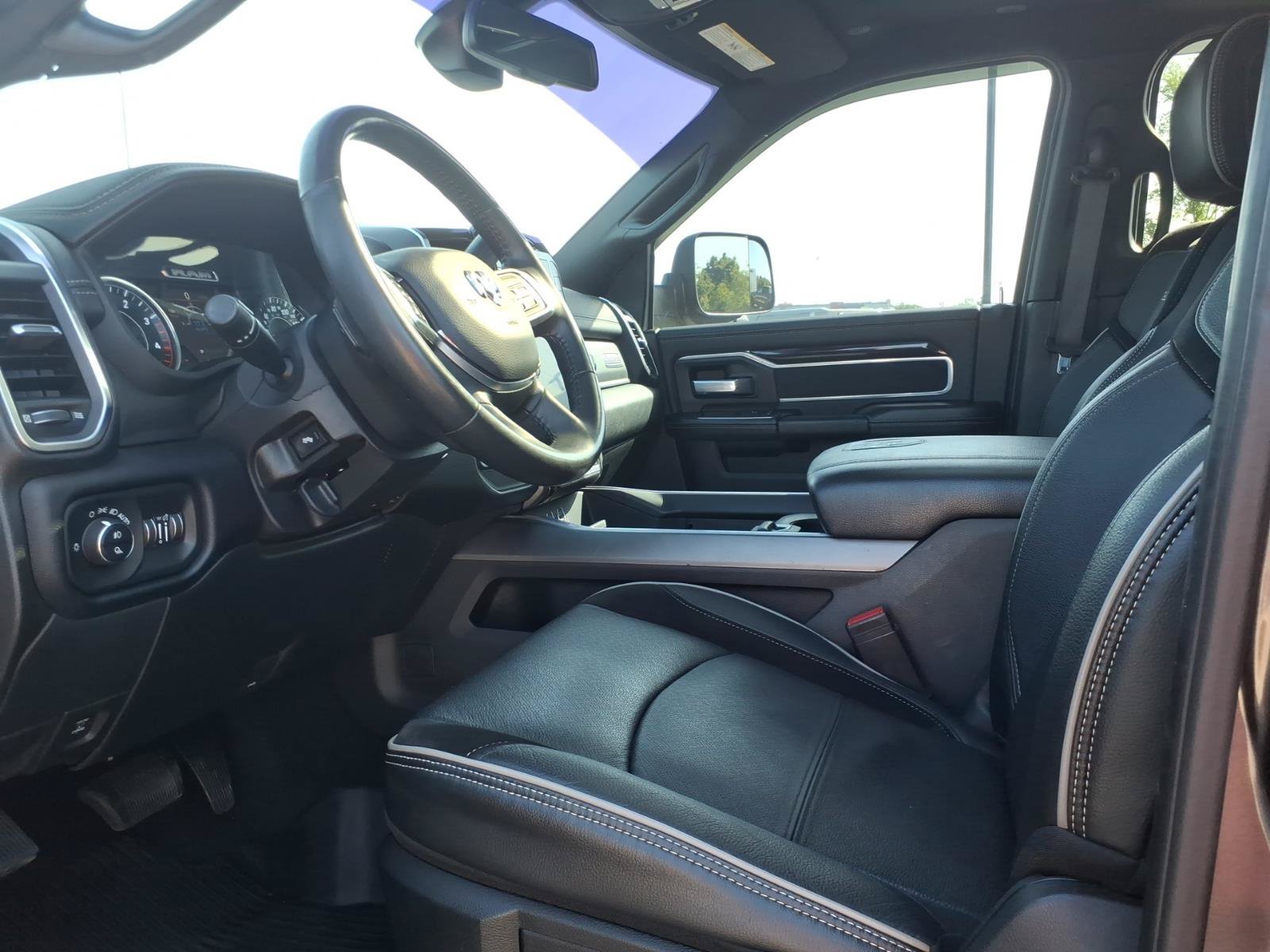 Used 2022 RAM 3500 Laramie w/ Night Edition AWD/4WD image 10