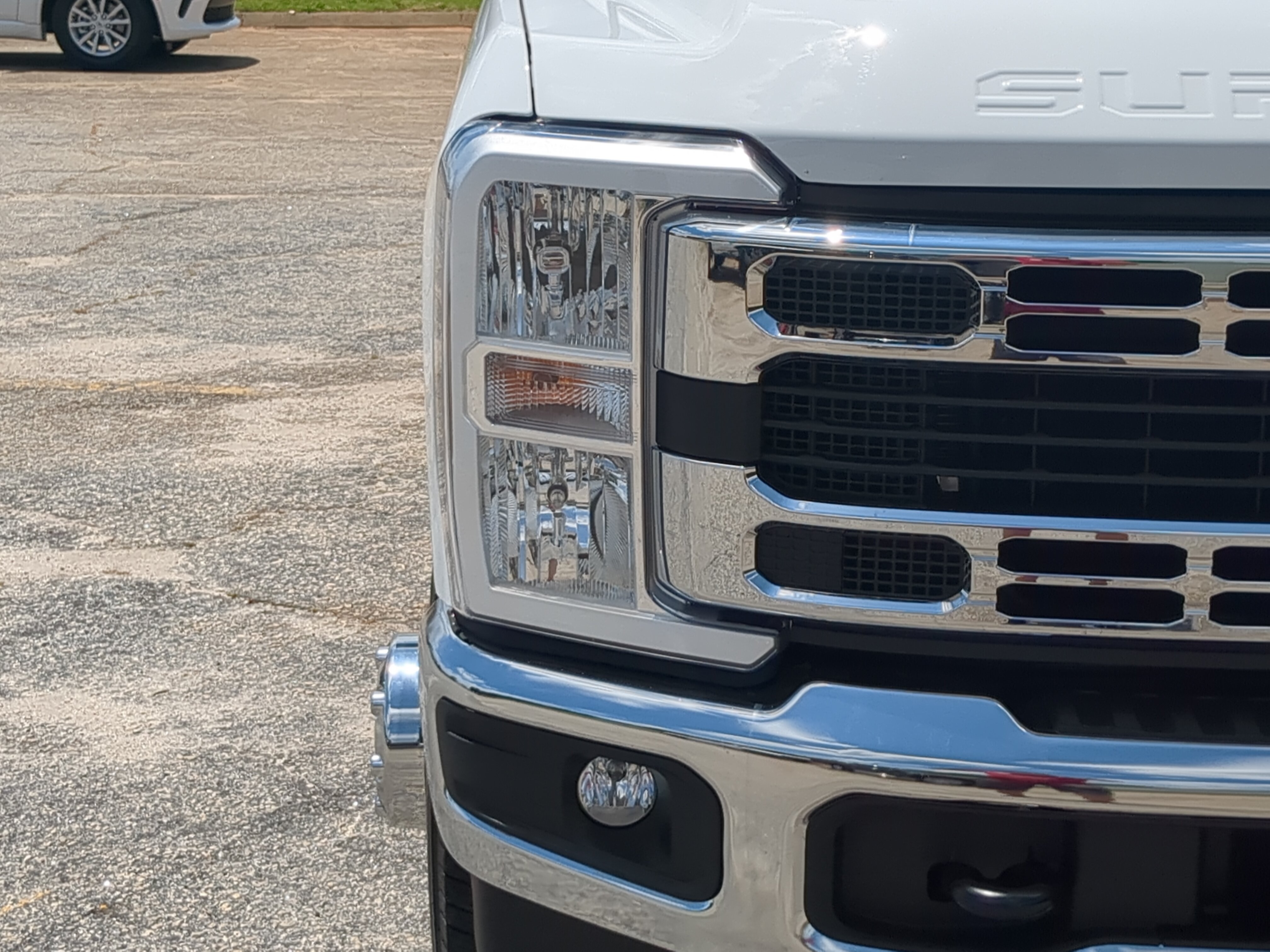 Certified 2025 Ford F350 XL w/ XL Chrome Package AWD/4WD image 8