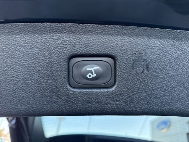 Certified 2022 Ford Edge SEL w/ Convenience Package image 10