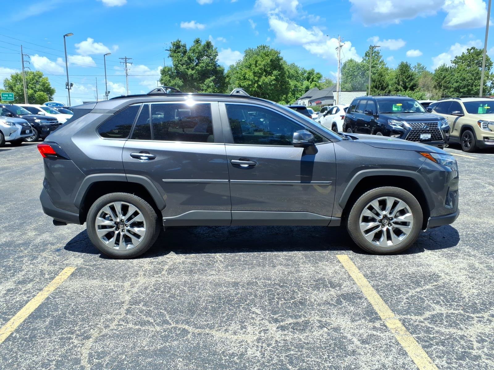 Used 2025 Toyota RAV4 XLE Premium FWD image 29