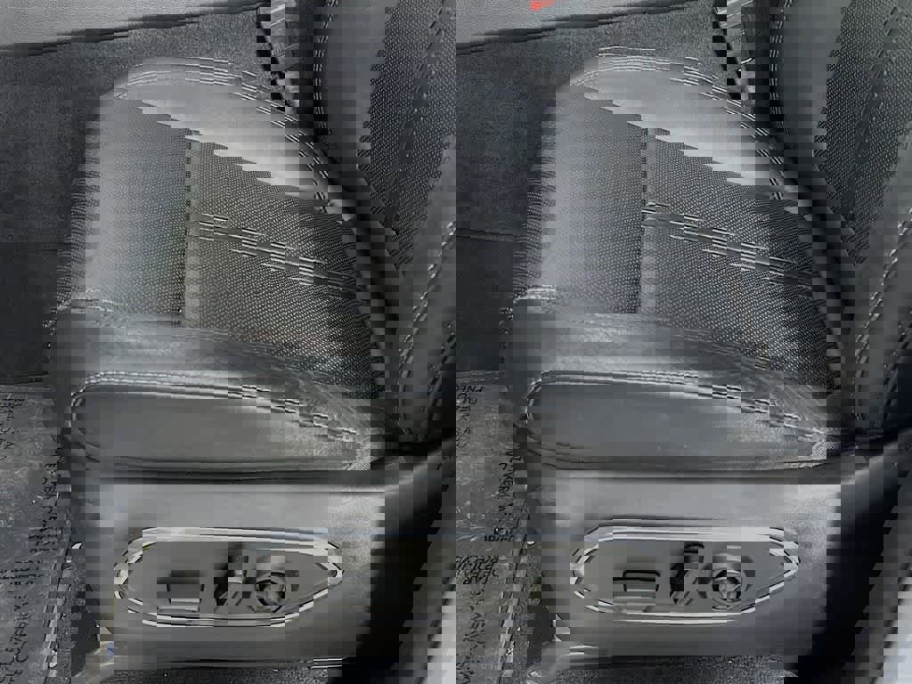 Used 2023 Jeep Wagoneer Series III w/ Preferred Equipment Group image 32