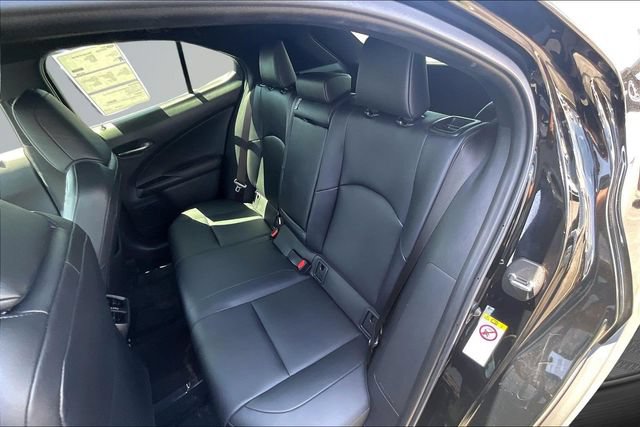 Used 2019 Lexus UX 200 w/ Premium Package FWD image 26