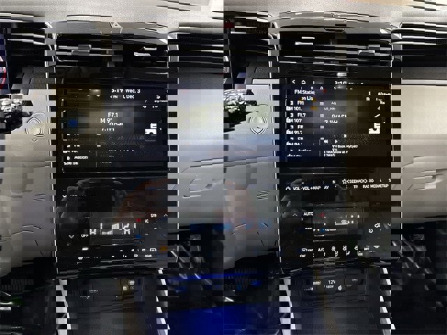 Used 2024 Hyundai Tucson Limited image 8