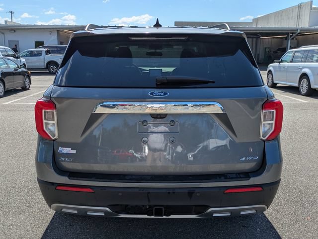 Certified 2023 Ford Explorer XLT w/ Equipment Group 202A AWD/4WD image 4