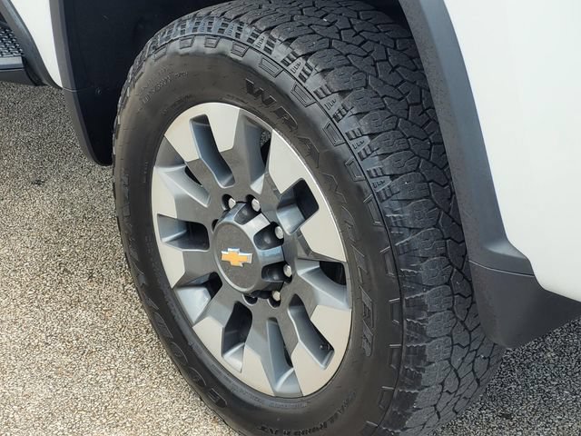 Used 2025 Chevrolet Silverado 2500 LT w/ Texas Edition AWD/4WD image 8