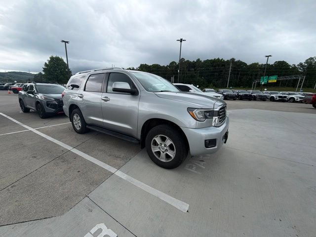Used 2022 Toyota Sequoia SR5 AWD/4WD image 12