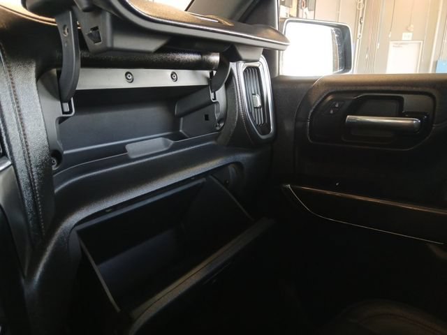 Used 2020 GMC Sierra 1500 AT4 w/ AT4 Premium Package AWD/4WD image 12