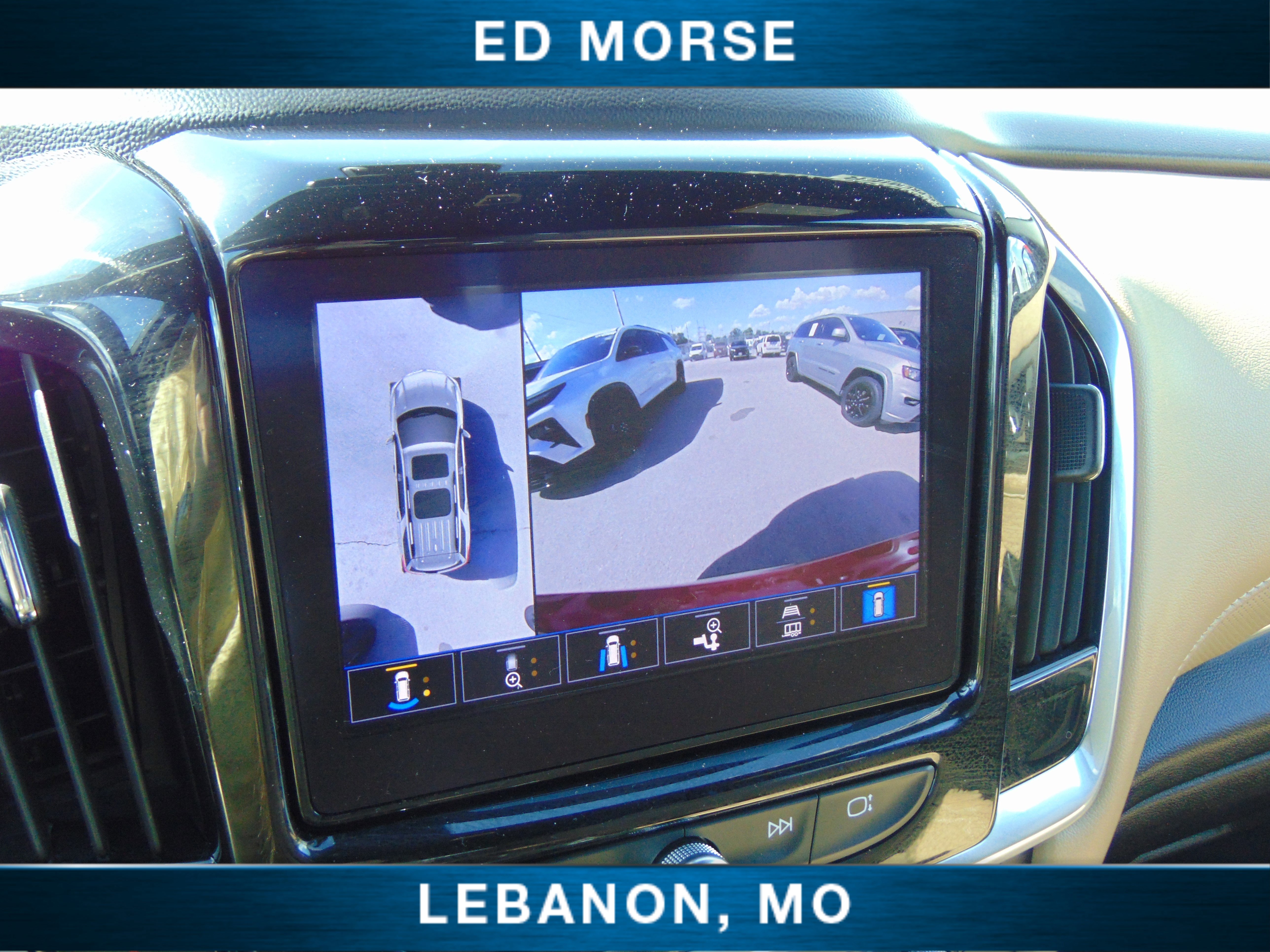 Used 2023 Chevrolet Traverse Premier w/ LPO, Floor Liner Package AWD/4WD image 27