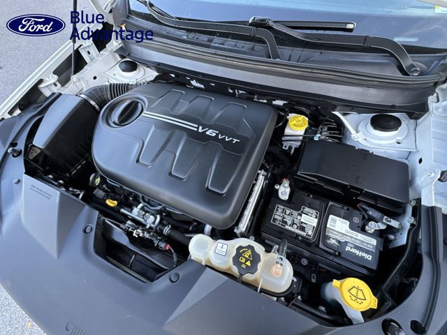 Used 2021 Jeep Cherokee Limited image 3