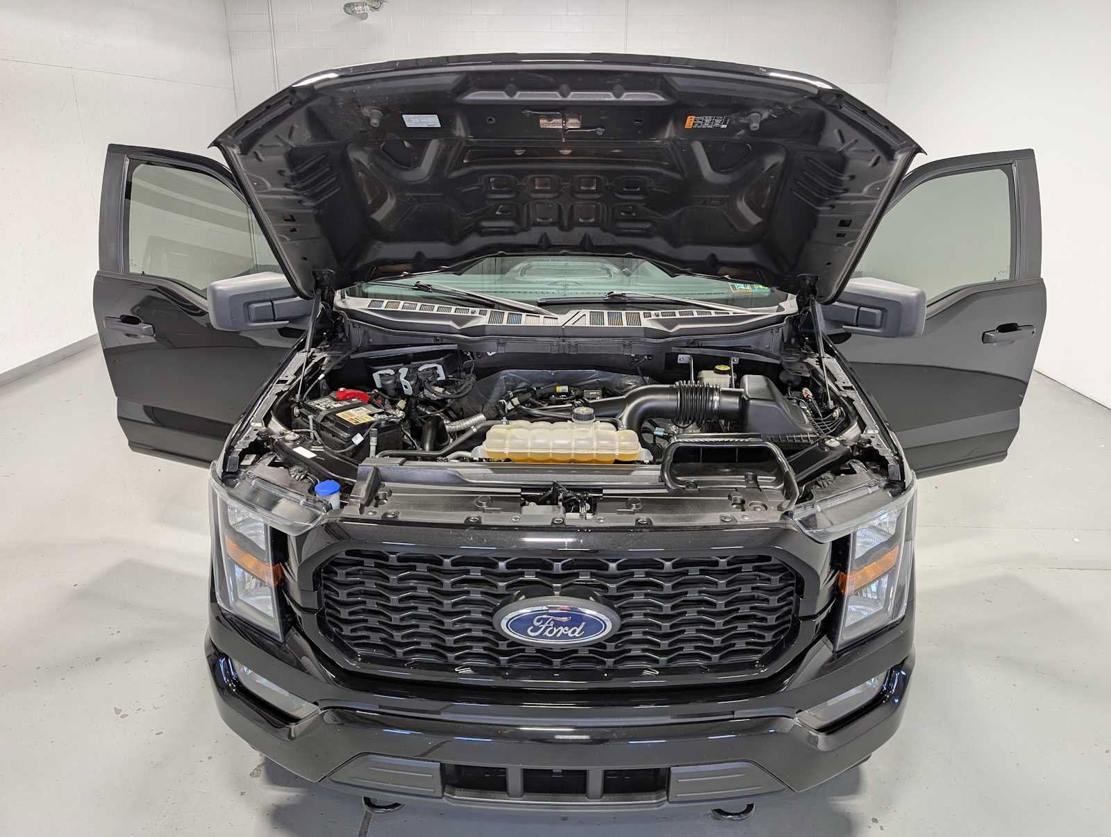 Certified 2023 Ford F150 XL w/ STX Appearance Package AWD/4WD image 14
