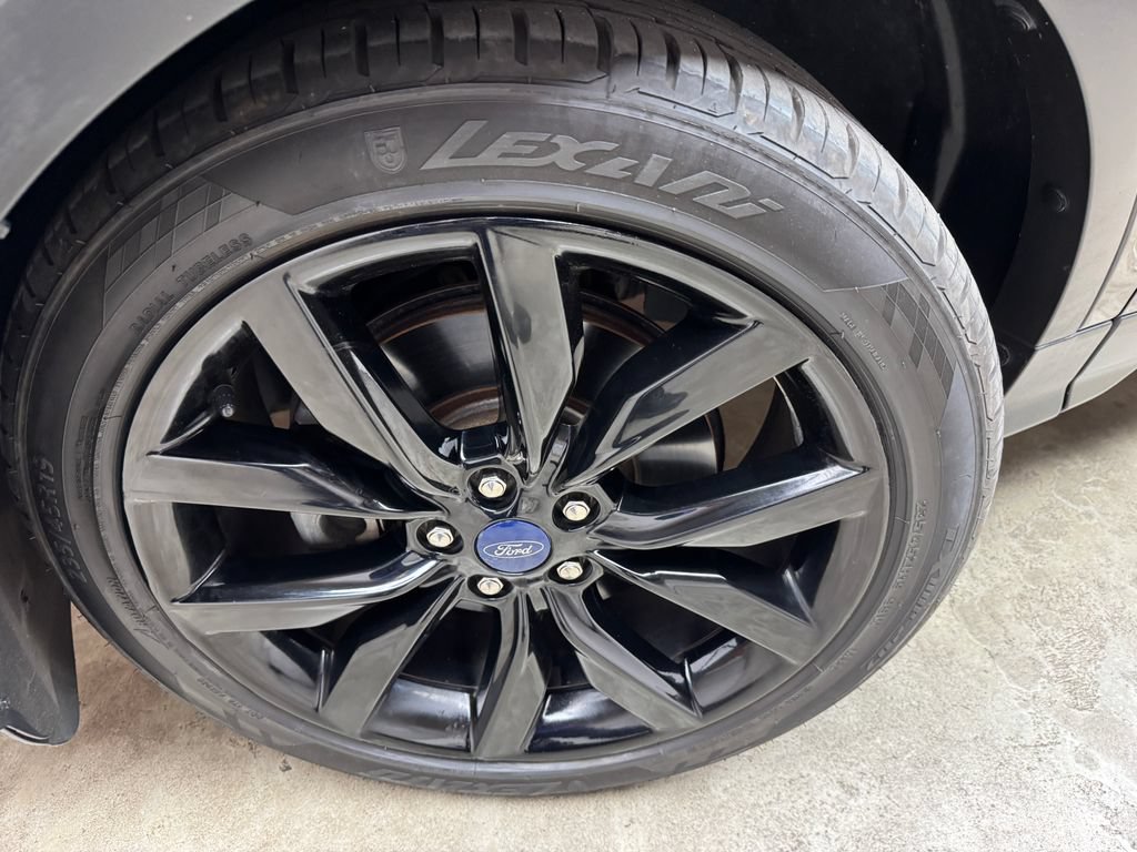 Certified 2018 Ford Escape SEL w/ SEL Sport Appearance Package AWD/4WD image 30
