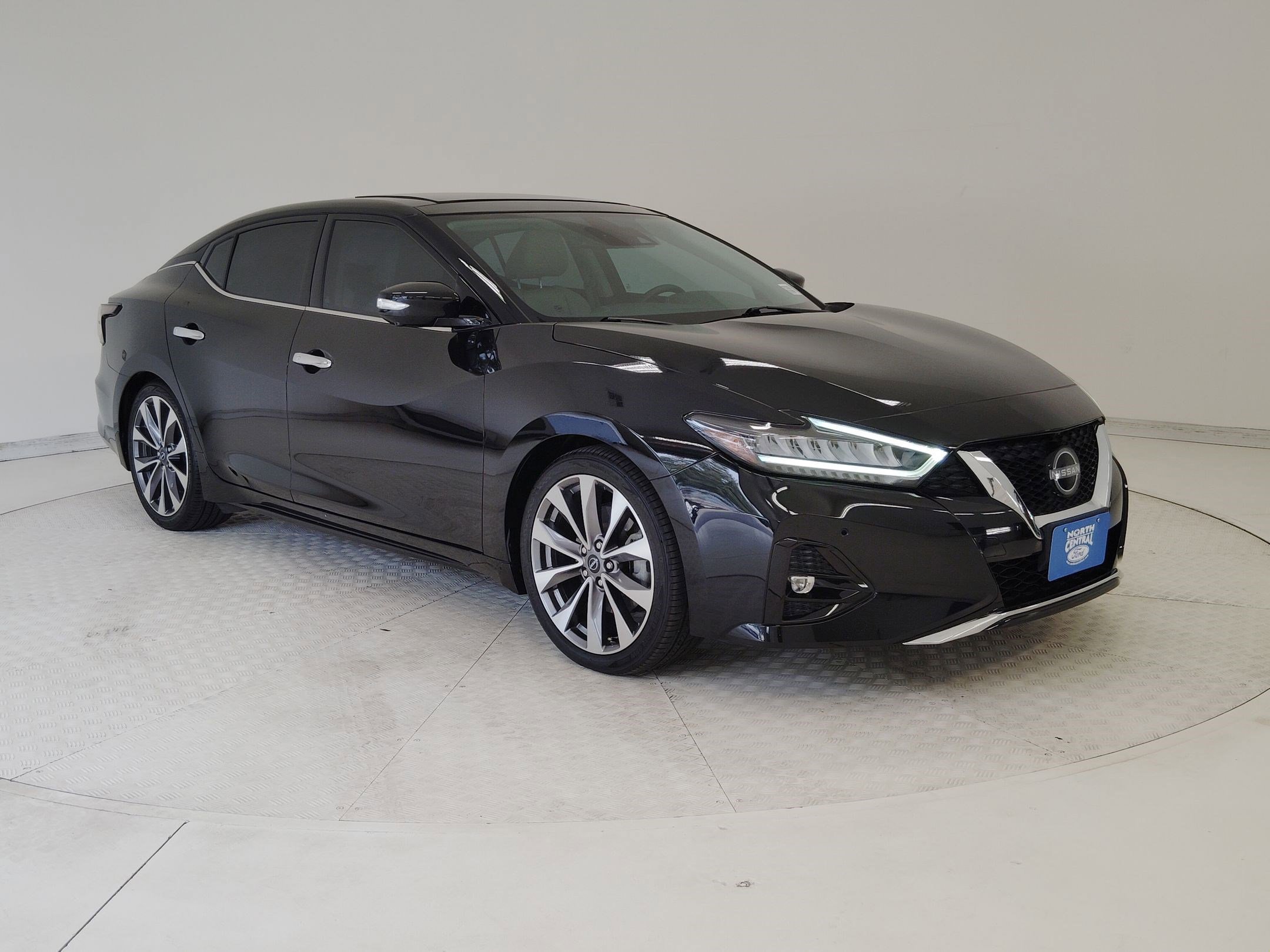 Used 2023 Nissan Maxima Platinum w/ Sport Mat Group image 9