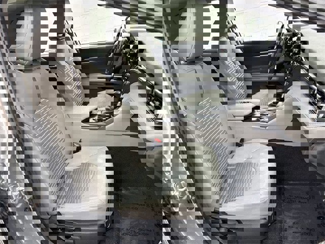 Used 2024 Toyota Camry SE w/ Convenience Package image 14