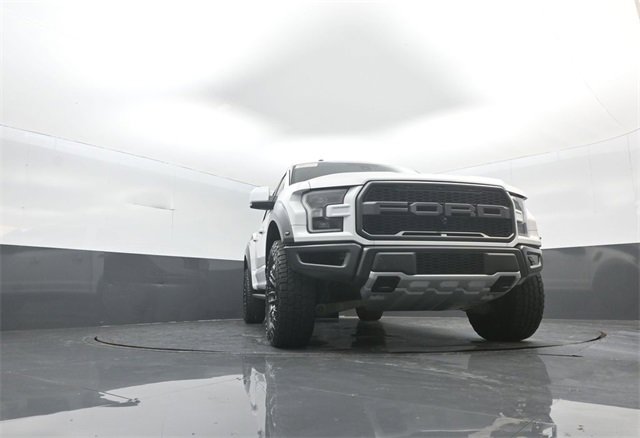 Certified 2018 Ford F150 Raptor w/ Equipment Group 802A Luxury image 27