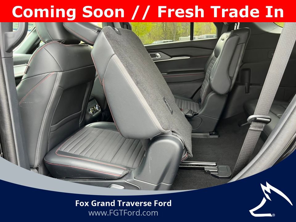 Certified 2025 Ford Explorer ST-Line AWD/4WD image 6