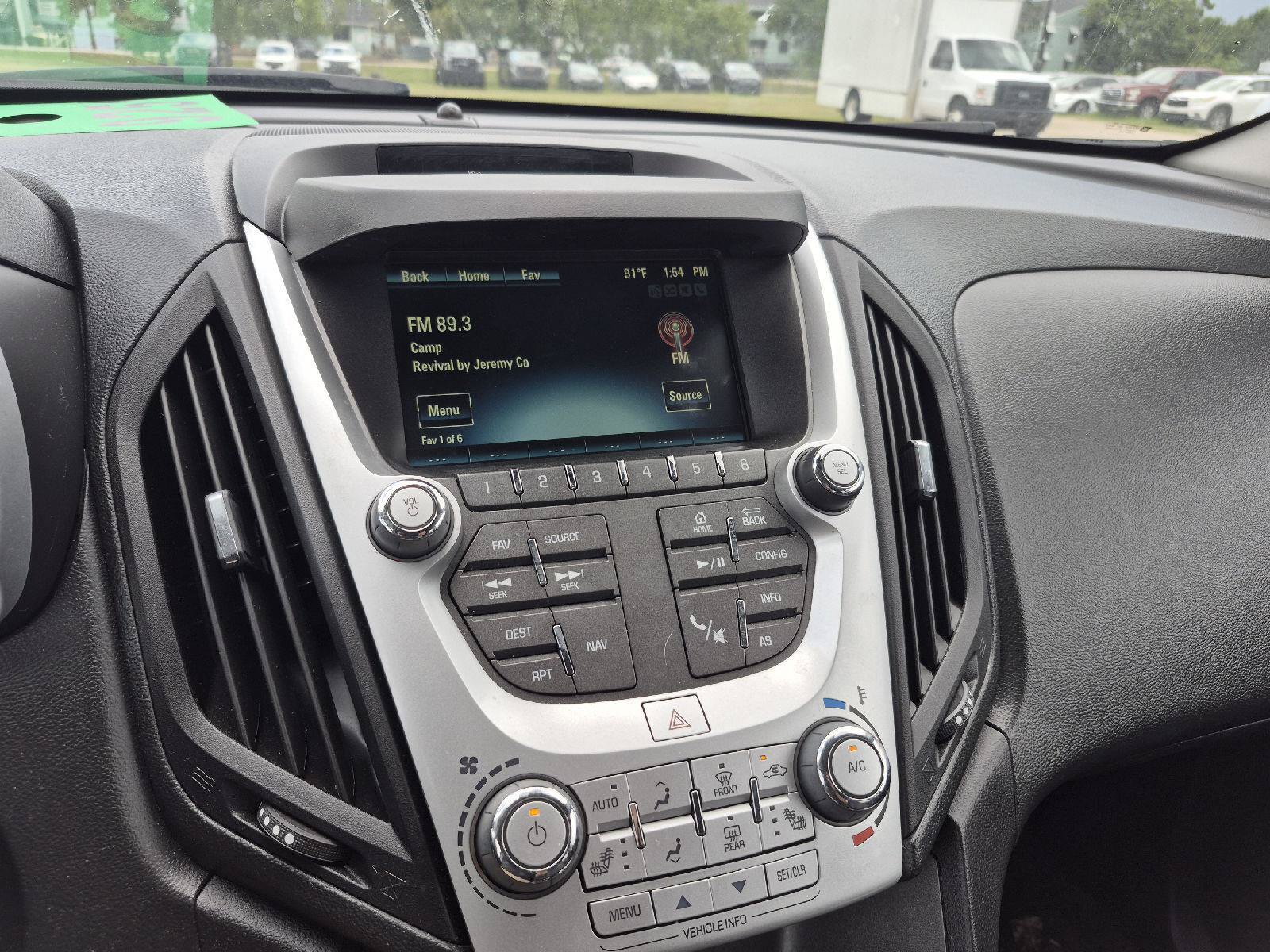 Used 2017 Chevrolet Equinox Premier w/ Enhanced Convenience Package FWD image 3