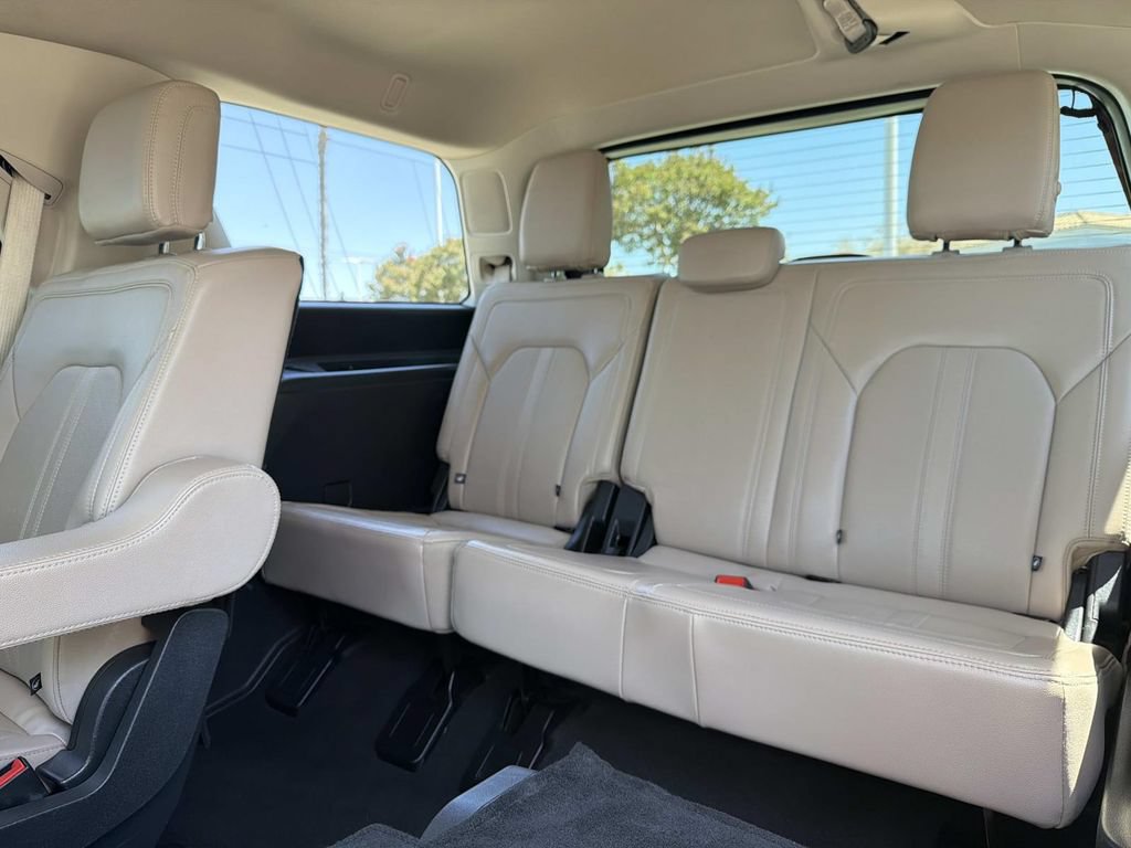Certified 2024 Ford Expedition Limited AWD/4WD image 20