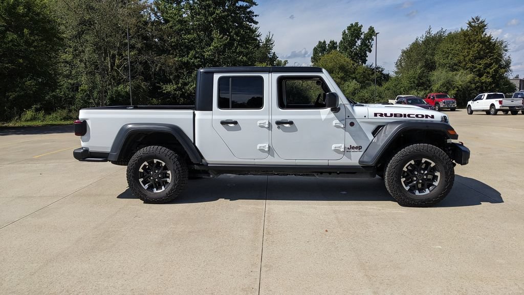 Used 2026 Jeep Gladiator Rubicon AWD/4WD image 2