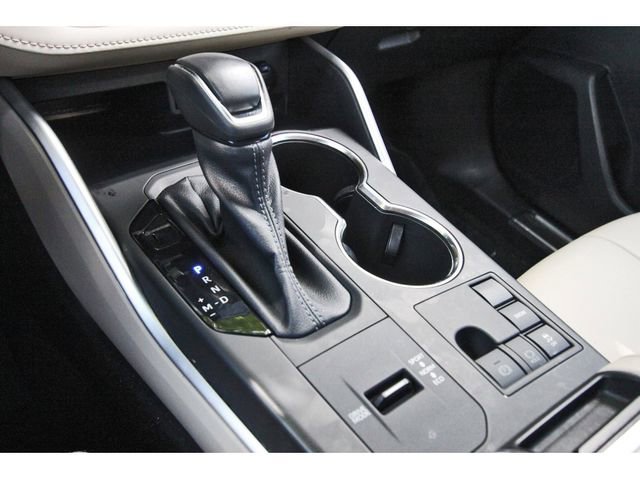 Used 2023 Toyota Highlander XLE FWD image 27