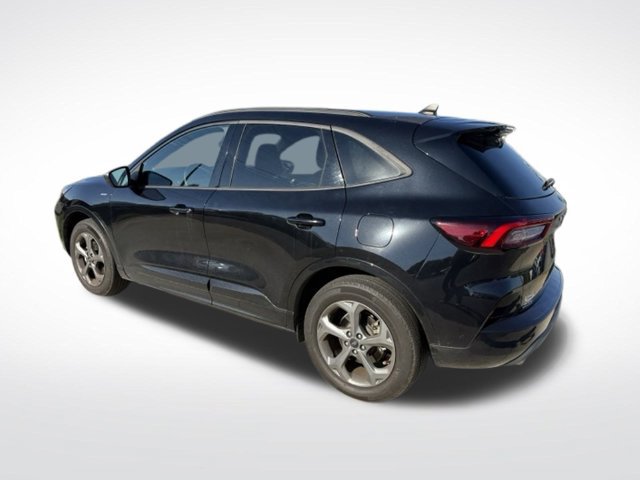Certified 2023 Ford Escape ST-Line w/ Tech Pack #1 AWD/4WD image 5