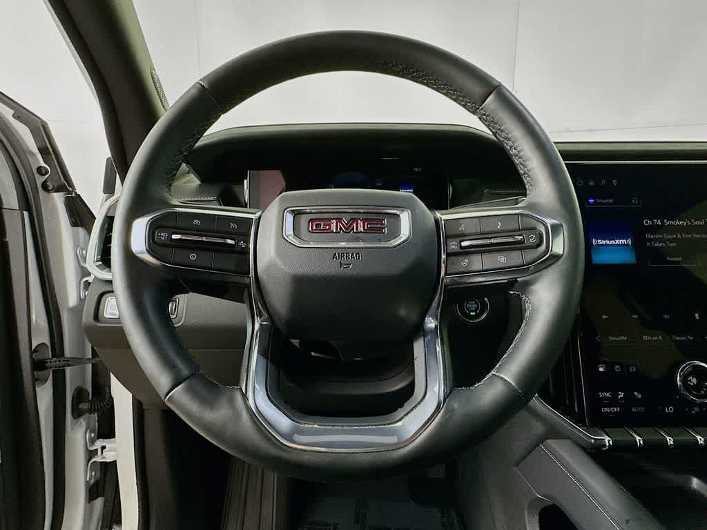 Used 2025 GMC Acadia Elevation FWD image 16