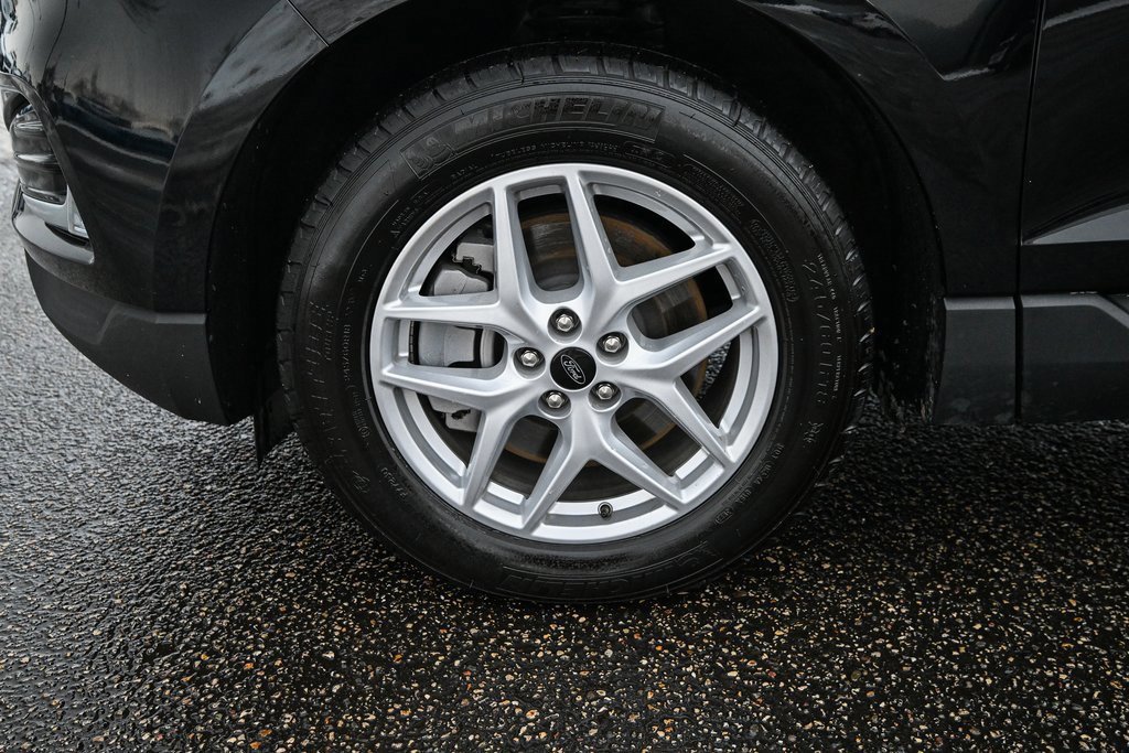 Certified 2024 Ford Edge SEL w/ Convenience Package image 16