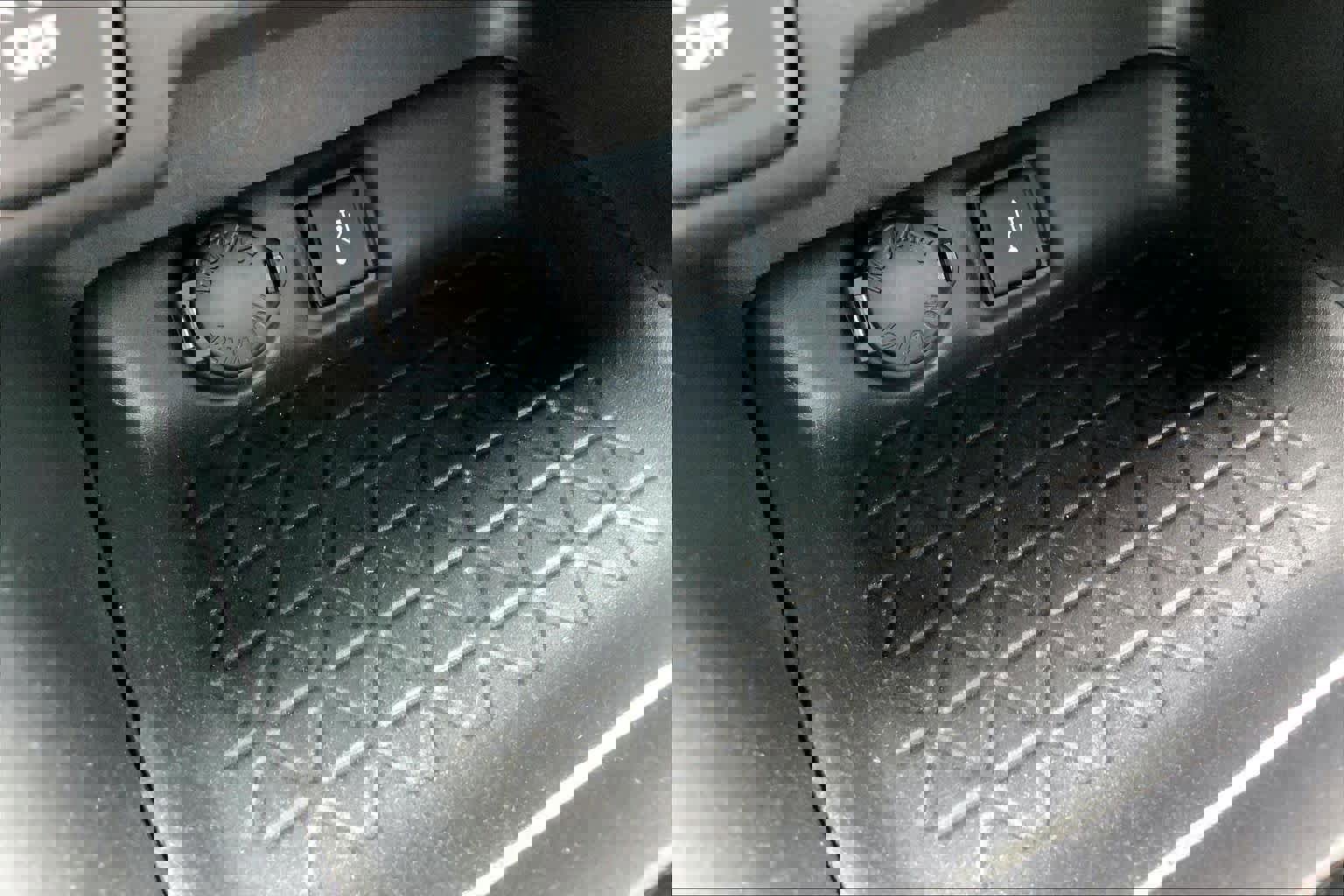 Used 2020 Toyota RAV4 XLE image 34