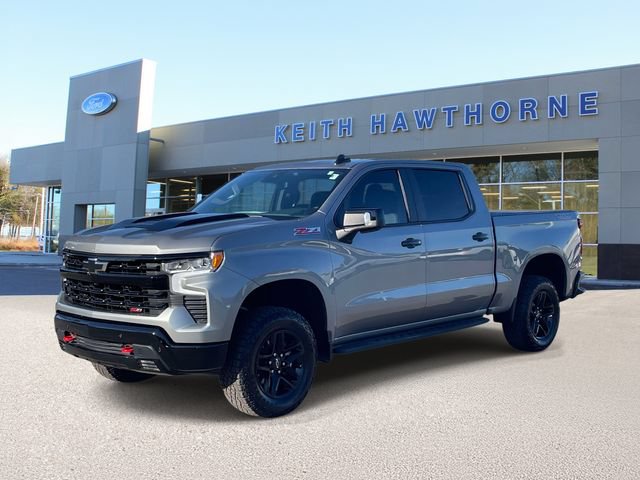 Used 2025 Chevrolet Silverado 1500 LT Trail Boss w/ LT Trail Boss Premium Package AWD/4WD image 3