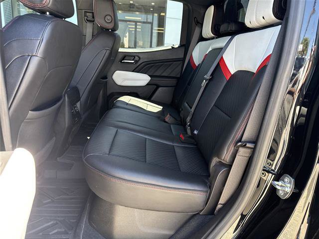 Used 2023 GMC Canyon AT4X AWD/4WD image 5