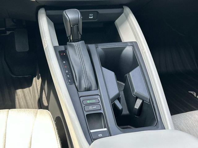 Used 2025 Honda Accord SE image 16