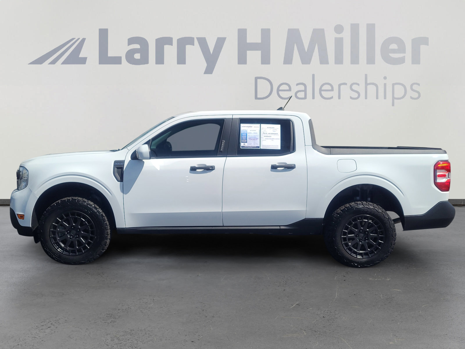 Certified 2023 Ford Maverick XLT w/ Equipment Group 300A Standard AWD/4WD image 2