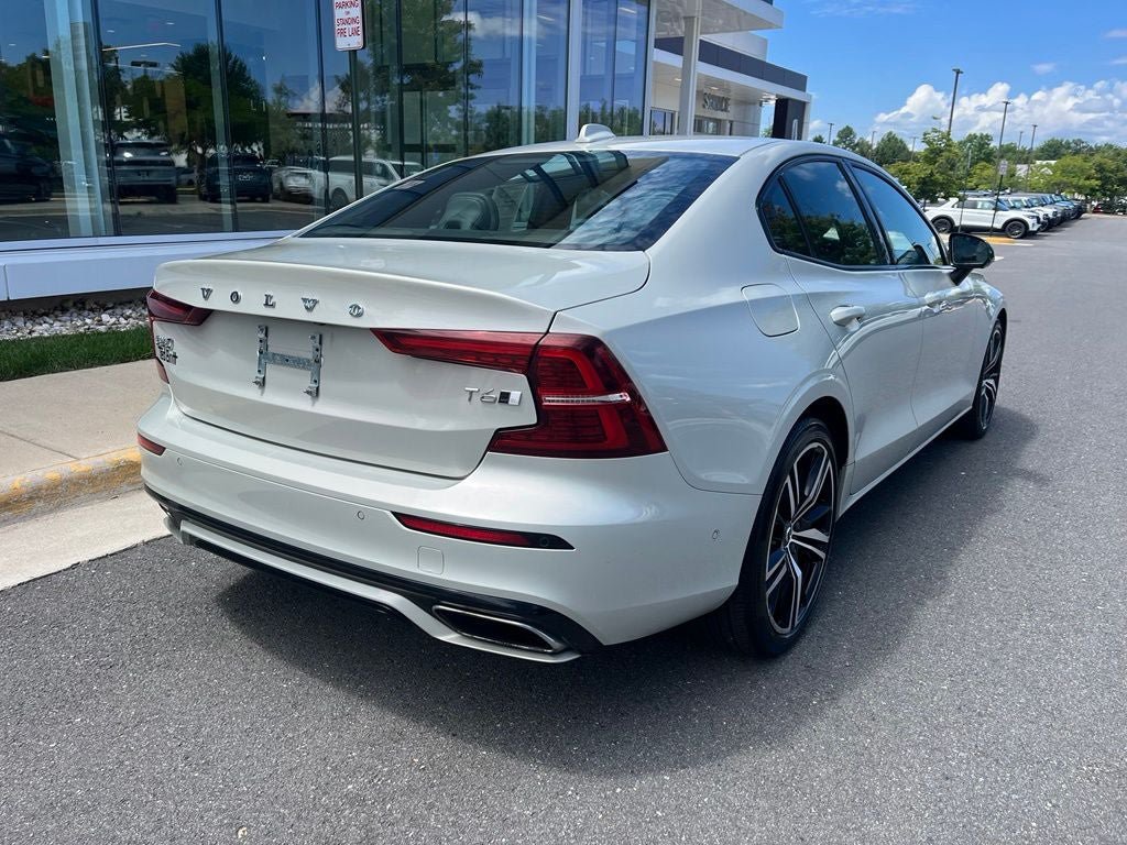 Used 2021 Volvo S60 T6 R-Design AWD/4WD image 9