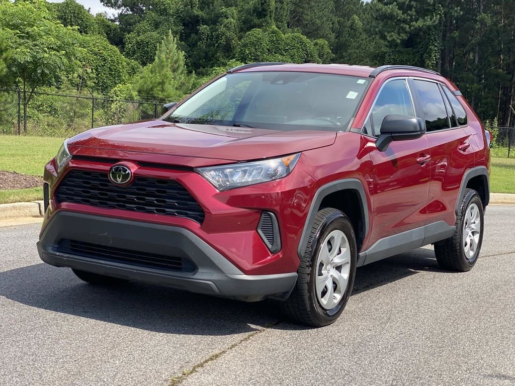 Used 2021 Toyota RAV4 LE FWD image 10