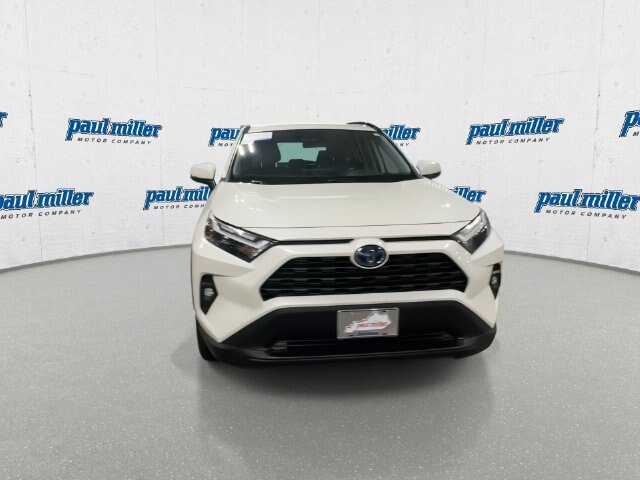 Used 2022 Toyota RAV4 XLE Premium AWD/4WD image 3