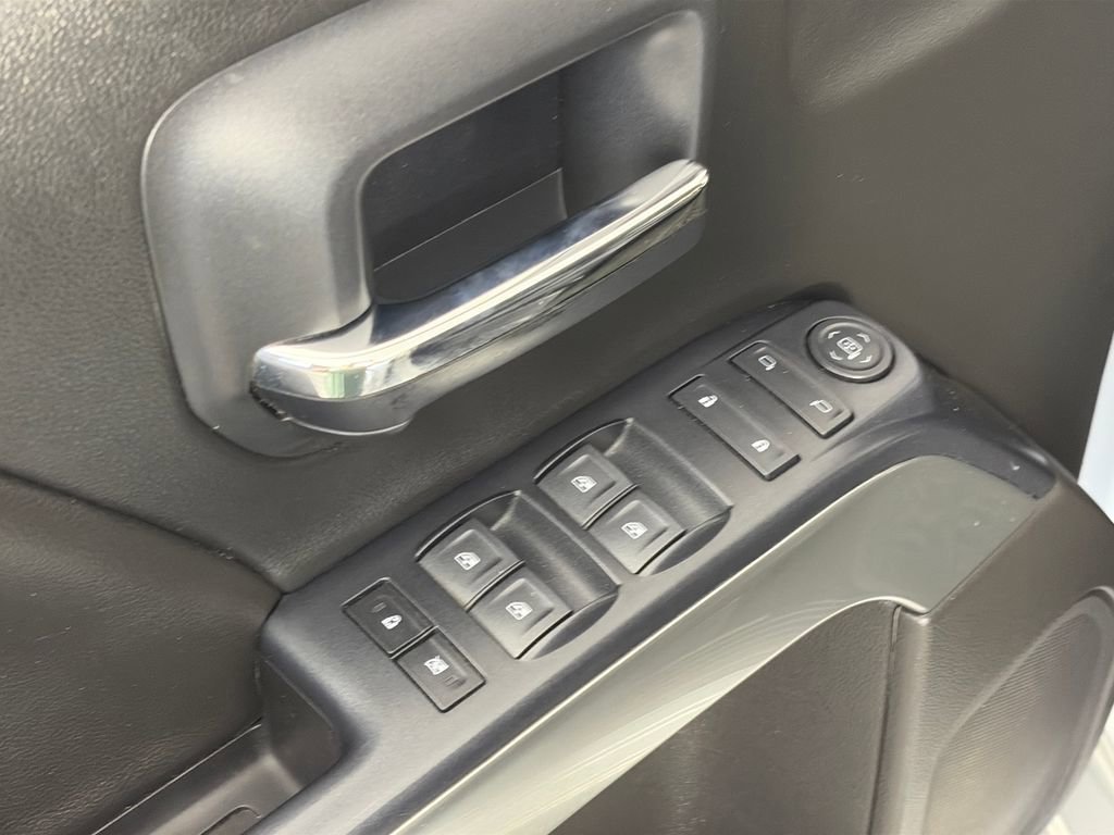 Used 2018 Chevrolet Silverado 1500 LT w/ All Star Edition image 23