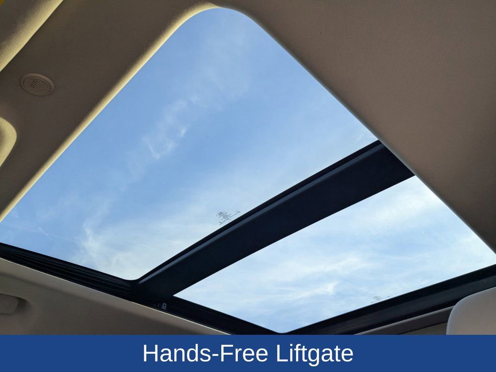 Certified 2020 Ford Explorer Limited w/ Class III Trailer Tow Package image 17