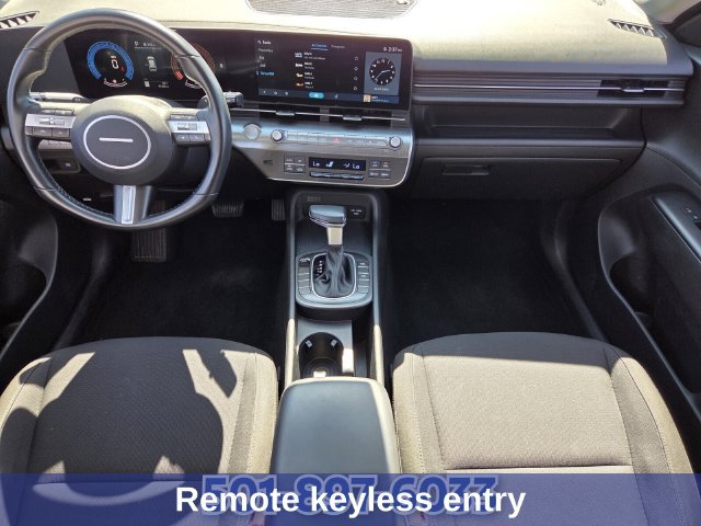 Used 2025 Hyundai Kona SEL FWD image 14