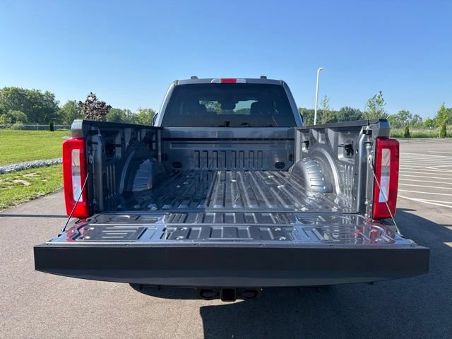 Certified 2023 Ford F250 XLT w/ Snow Plow/Camper Package AWD/4WD image 11