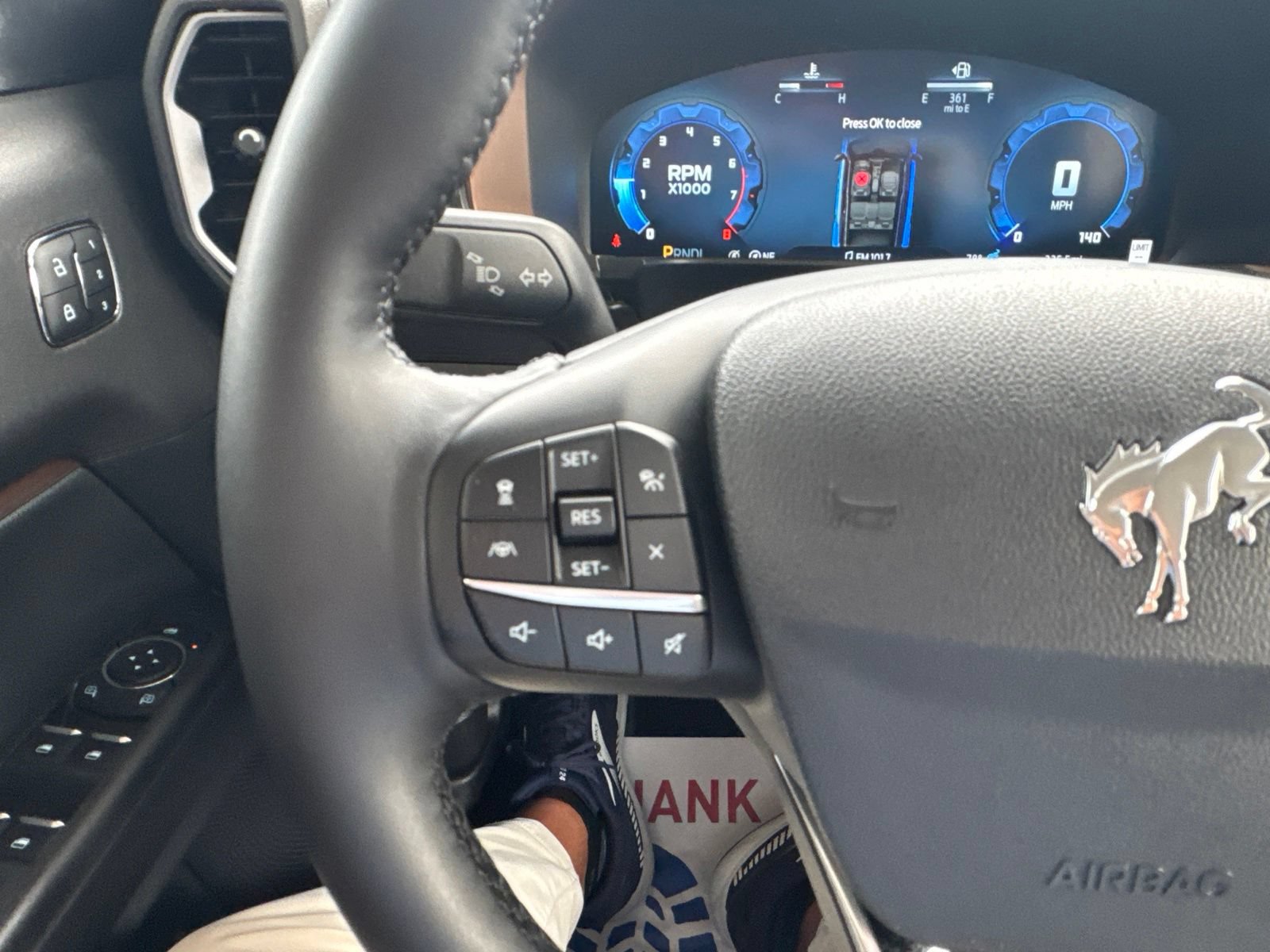 Certified 2025 Ford Bronco Sport Outer Banks w/ Outer Banks Tech Package+ AWD/4WD image 28