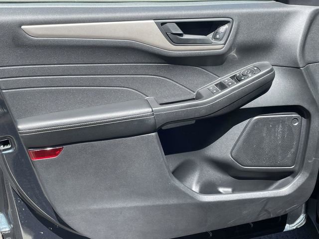 Certified 2022 Ford Escape SE w/ SE Sport Appearance Package image 15