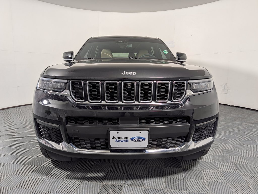 Used 2024 Jeep Grand Cherokee L Limited w/ Luxury Tech Group II AWD/4WD image 3