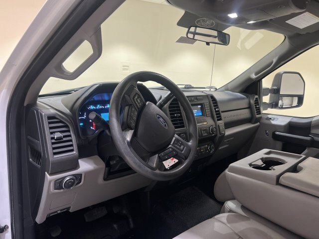 Certified 2019 Ford F250 XL w/ XL Value Package AWD/4WD image 9