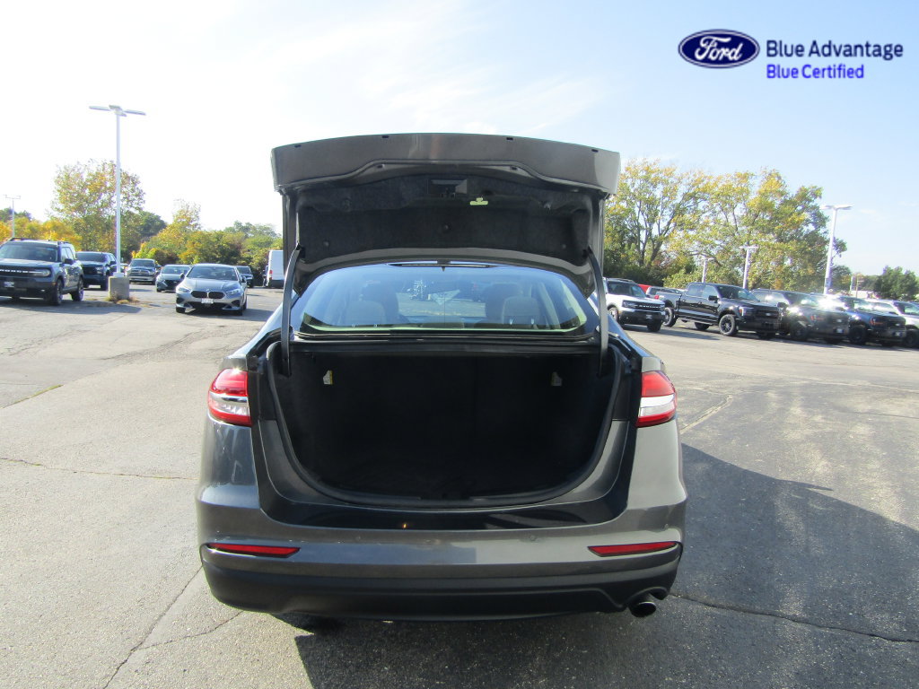 Certified 2019 Ford Fusion SE FWD image 9