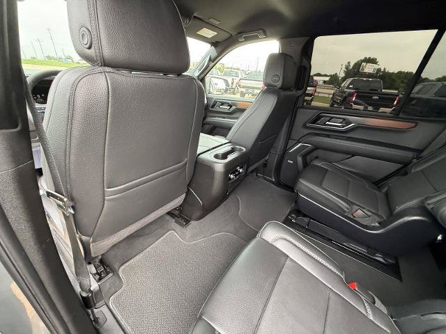 Used 2025 GMC Yukon Denali AWD/4WD image 29