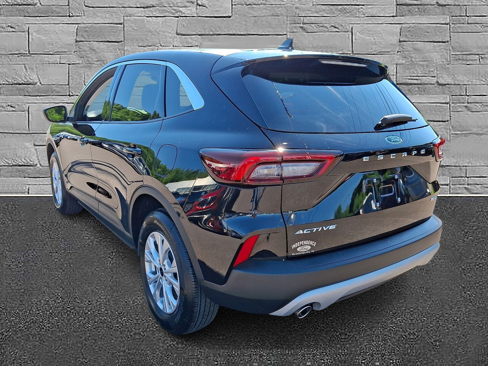 Certified 2024 Ford Escape Active AWD/4WD image 8