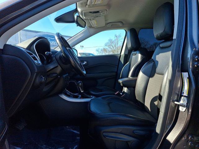 Used 2020 Jeep Compass Latitude w/ Cold Weather Group AWD/4WD image 14
