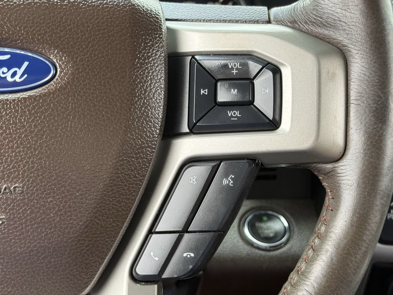 Certified 2019 Ford F150 King Ranch w/ Equipment Group 601A Luxury AWD/4WD image 14